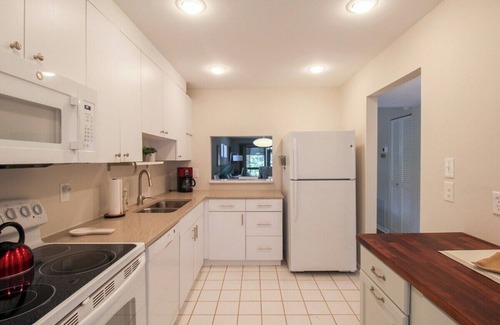 Vamo Condo | Resort Style Living - Minutes To Siesta Key