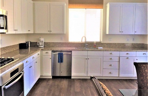 Lake Forest House | Resort Style Living - Beautiful New House Close to Irvine Spectrum -