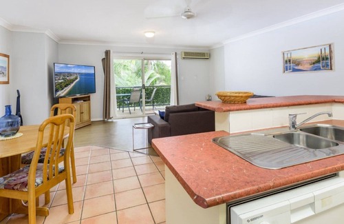 Bellara Apartment | Resort Style Unit Across from the Water