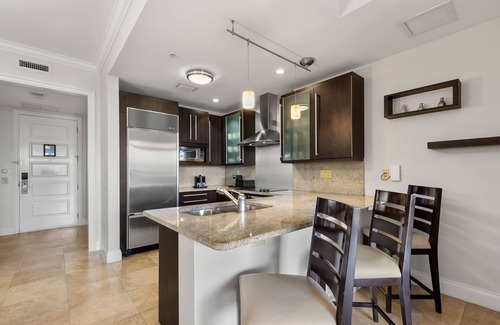 Key West Apartment | Resort View 3BR Residence