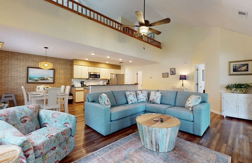 Sea Trail House | Resort Villa Close to Golf & Beach