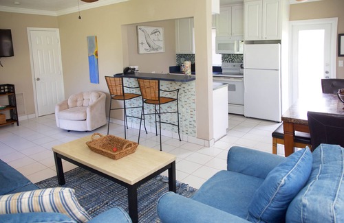 Hillsboro Beach Villa | Resort Villa, Private Oceanfront Beach, Heated Pool, IntraCoastal Gathering
