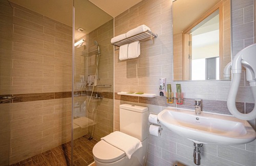Jurong Hotel | Resorts World Sentosa - Genting Hotel Jurong