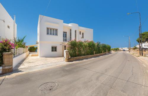 Torre Suda House | Respira Mare by BarbarHouse