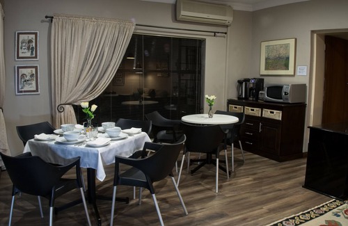 Elarduspark House | Rest a While Guest House