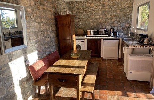 Menton House | Rest and nature in Menton, sea and private pool. Pet-friendly.