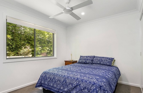 Lake Cathie House | Rest, Relax and Recharge at Rainbow Escape!