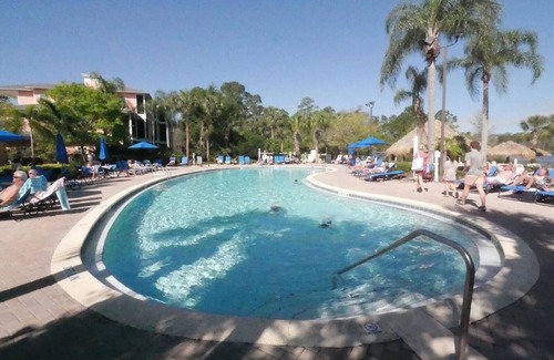 Hillcrest Estates House | Rest & Relax Bahama Bay Ground Floor 3 bed 2 bath 20 min to parks