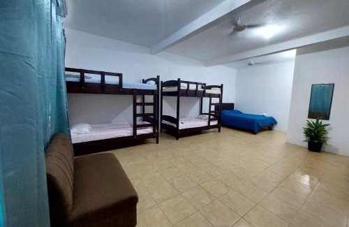 Carara Bed & Breakfast | Restaurante y cabinas Sudy