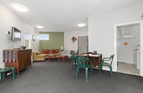 Mangawhai Heads Cottage | Restaway - Mangawhai Holiday Home