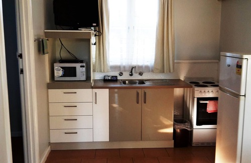 Broadwater Hotel | Restawile Motel