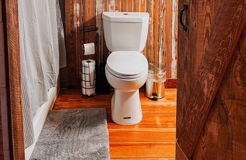 Gainesville Cabin | Restful Jewel In The Woods