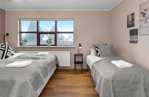Breidholt Apartment | Restful Retreat in the Suburbs.