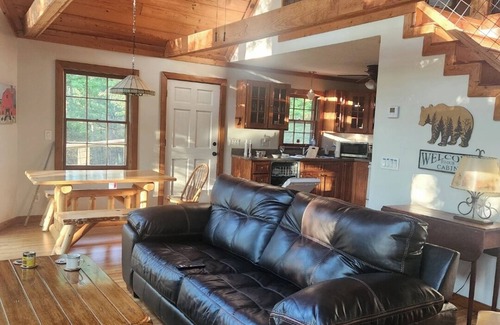 Sautee Nacoochee Cabin | Restin’ on the Ridge – Perfect Mountain Getaway for Family and Friends
