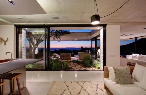 Pringle Bay House | Restio River House