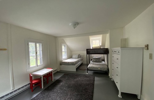 Hillsdale House | Restored 1810 Farmhouse in Hillsdale, NY