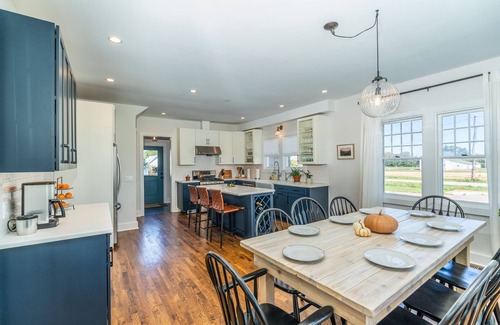 Cutchogue House | Restored Farmhouse in The Heart of Wine and Farm Country