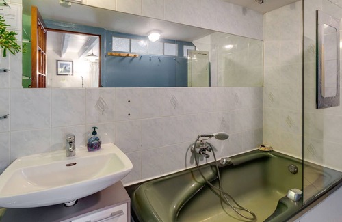 Querrien House | Restored farmhouse with swimming pool