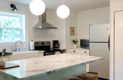 Knoxville House | Restored Schoolhouse near Downtown & UT Campus