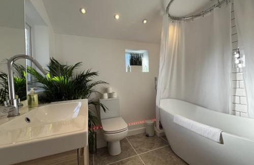 Brislington House | Restored Victorian Home with Private Garden