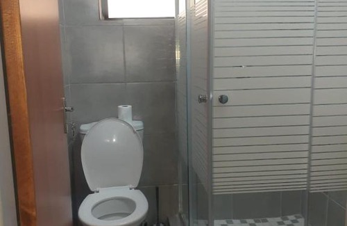 Secunda House | Rethapaki Guesthouse