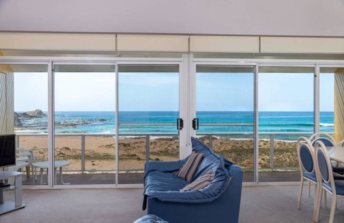 Malua Bay Apartment | Retreat Beside The Beach - Unit Four