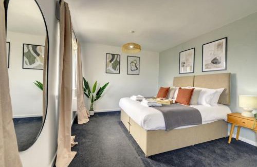 Stonnall House | Retreat Close to the N.E.C. Airport Resort World