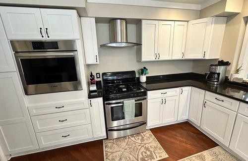 Rochester House | Retreat in the Hills Marvelous 4 bedroom 3 bath house in the woods