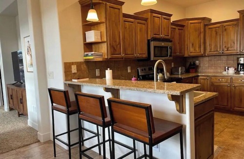 Driggs Condo | Retreat on Moraine Luxury Top/End Unit Condo with Mountain Views