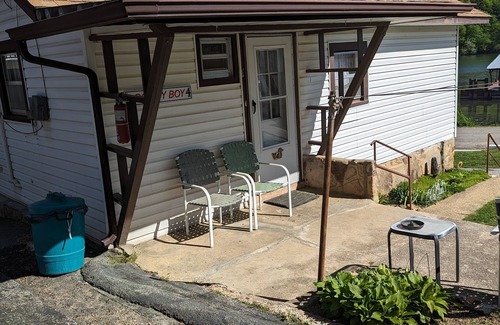 Rockaway Beach Cottage | Retreat on the Lake, so peaceful, like staying at Grandma's place!