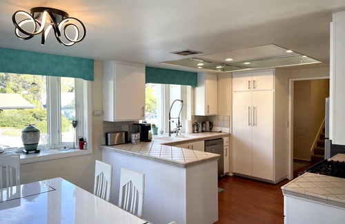 Mission Viejo House | Retreat style private pool home in Mission Viejo