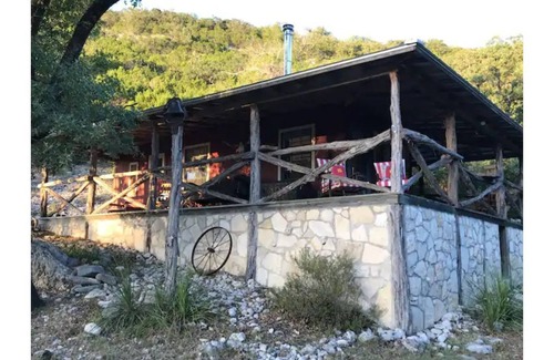 Leakey Cabin | Retreat To Mill Creek Canyon, Leakey TX