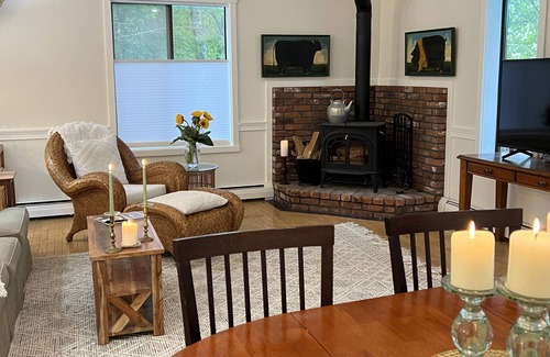 Quechee Condo | Retreat to Vermont in a Lovely 2 BDRM Quechee Condo