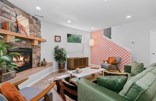 Meridian House | Retro 3 BR Home in Old Town Meridian w/ Game Room