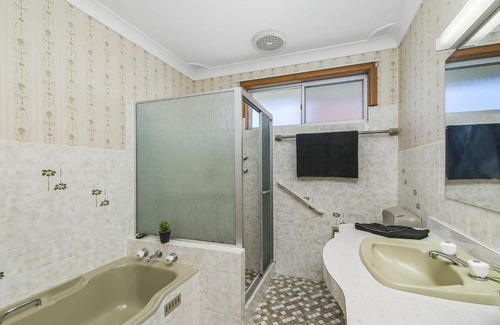 North Haven House | Retro at Riverview