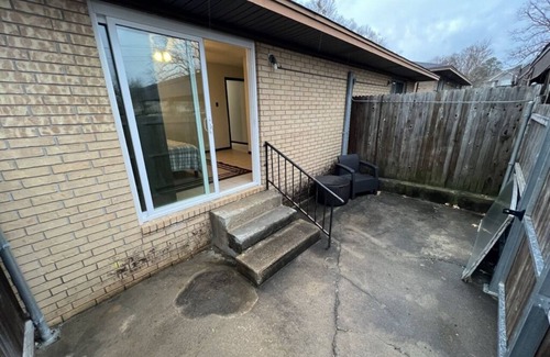 Fort Smith House | Retro Centrally Located Duplex!