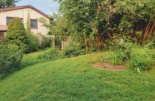 Easton House | Retro Experience close to RT 22 and Easton, Bethlehem, PA & Philipsburg NJ!