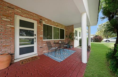 South Corals House | Retro Getaway Home By Pmi