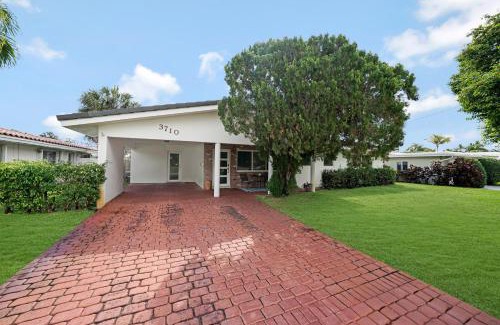 South Corals House | Retro Getaway Home By Pmi