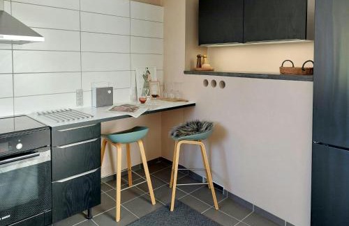 Hadsund House | Retro Hus Ved Rebild Bakker Med Kreativt Værksted