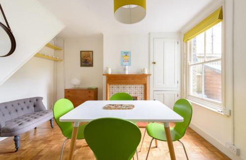 Sandwich House | Retro Inspired Design Home in the Heart of Sandwich