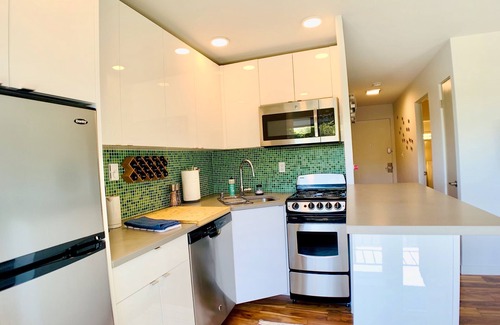 West Queen Anne Apartment | Retro meets Modern