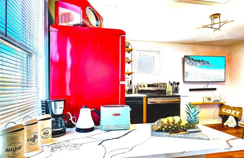 Woodbury House | RetroChic★Parking★950Mb★20min->CenterCity&Airport