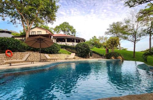 Las Catalinas Hotel | Reunion Hotel and Wellness Center