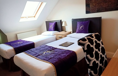 Norwich Hotel | Revado Hotel