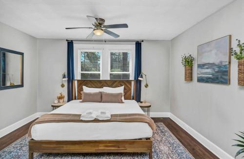 Forest Acres House | Revamped 3BR Oasis - Forest Dr