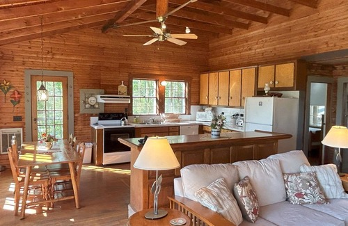 Sheepscot House | Reversing Falls Cottage- Enjoy beautiful views of the Sheepscot River