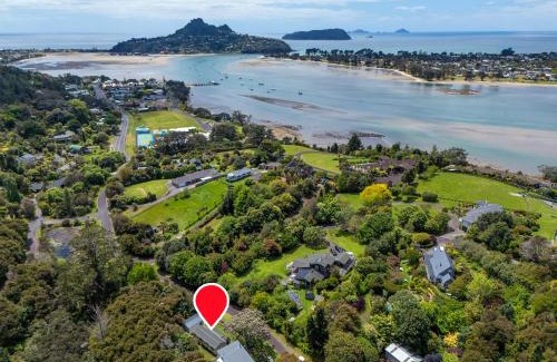 Tairua House | Rewa Rewa Retreat - Tairua Holiday Home