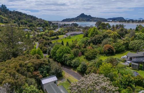 Tairua House | Rewa Rewa Retreat - Tairua Holiday Home