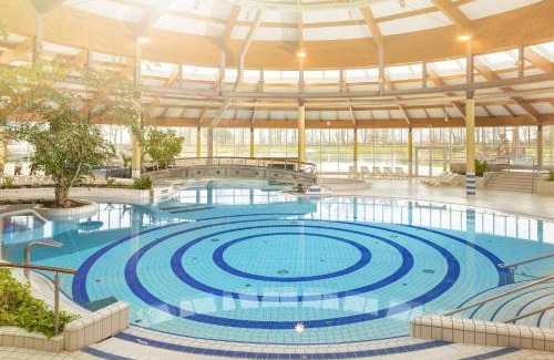 Lobbe Apartment | Rex Rugia FeWo12-6 mit Schwimmbad und Saunanutzung im AHOI-Erlebnisbad Sellin
